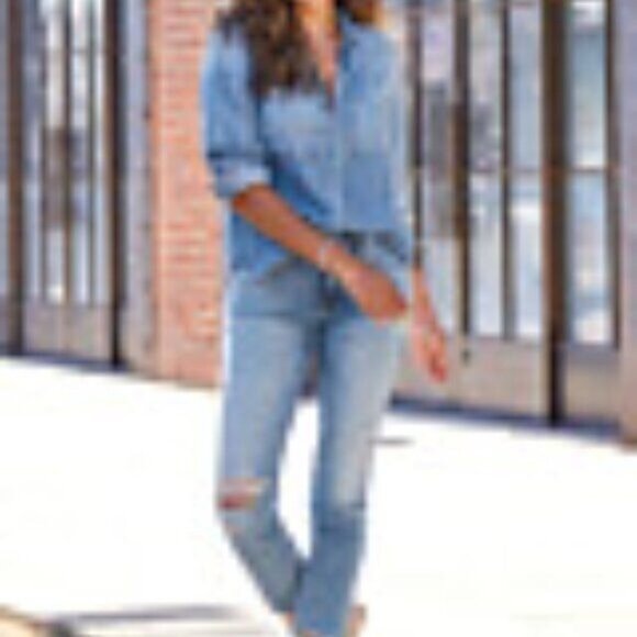 Cloth & Stone Denim Shirttail Button Down Chambray Shirt Large Casual Light - Picture 4 of 10